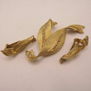 DeNicola Ribbon Brooch and Earring Set